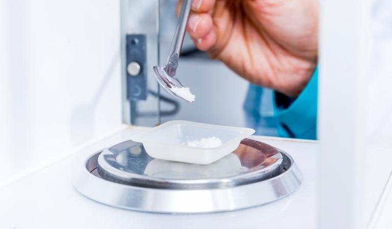 Powders and granules: physical properties and behavior